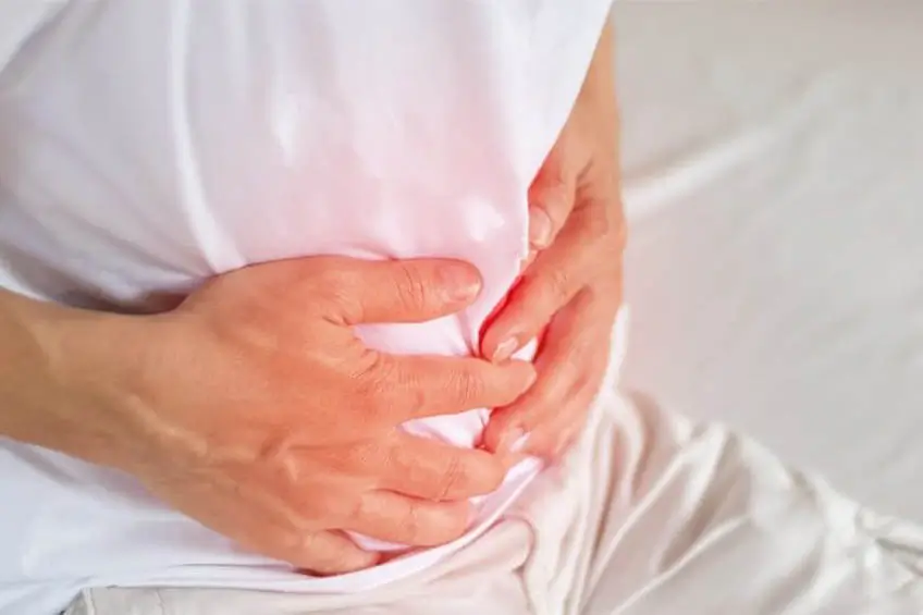 Yetişkinlerde Göbek Fıtığı Belirtileri ve İşaretleri Yetişkinlerde Göbek Fıtığı Belirtileri ve İşaretleri